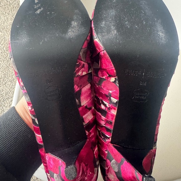 White House Black Market Pink Patterned Heels - Picture 9 of 9